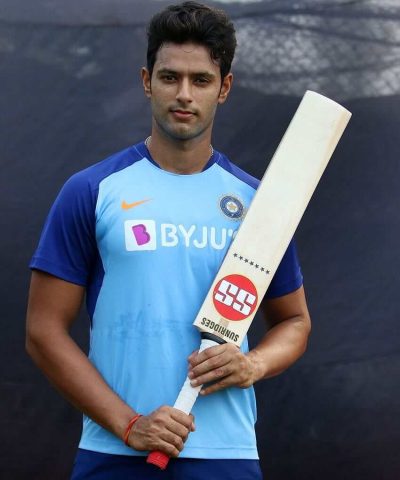 SHIVAM DUBE-handsome cricketer in india